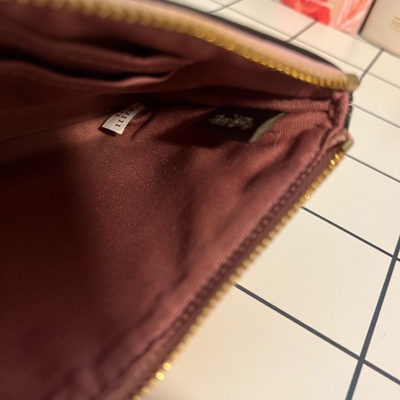 Coach Butterfly Print Wristlet 🦋 - Picture 4 of 4